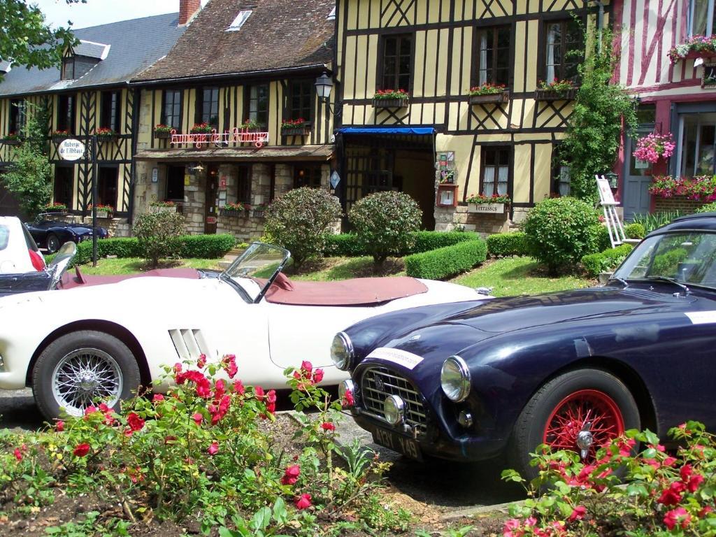 Auberge De L'Abbaye Le Bec-Hellouin Exterior foto